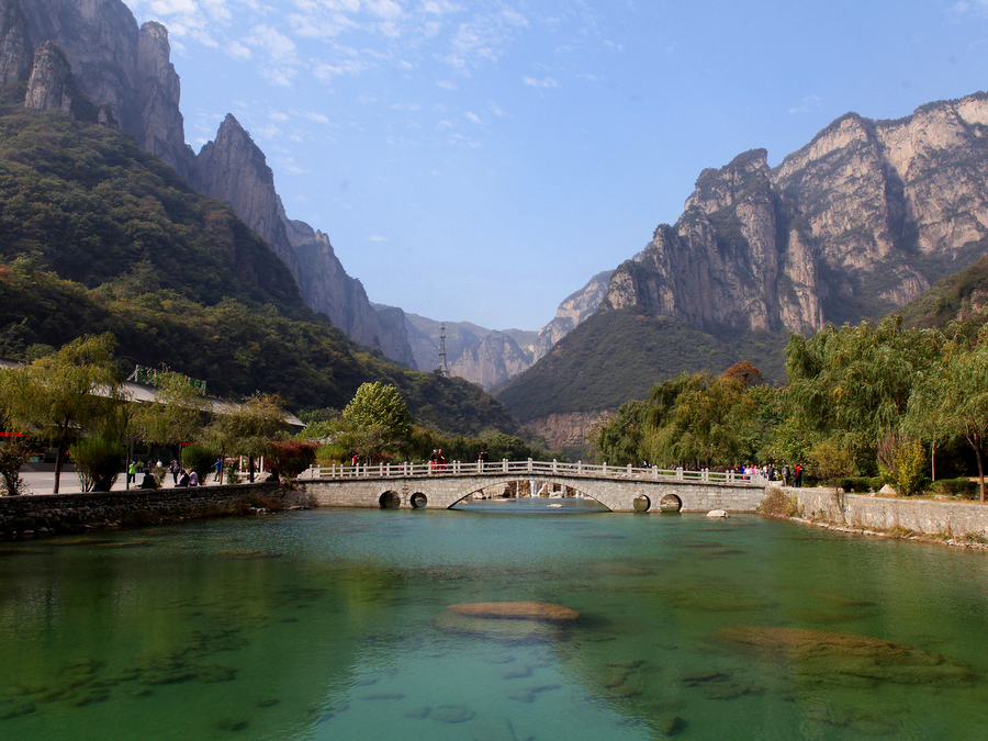 云台山潭瀑峡景区内的情人瀑的传说故事